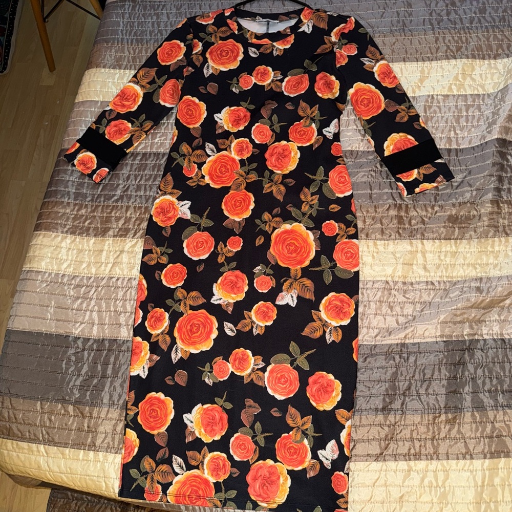 Zara Trafaluc Orange and black floral midi pencil stretch dress with 3/4 sleeves